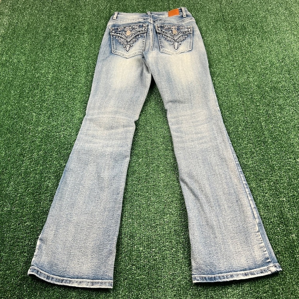 Dollhouse Jeans‎ Women's Light Wash 3/4 24X29" Bootcut Embellished Stretch Y2K